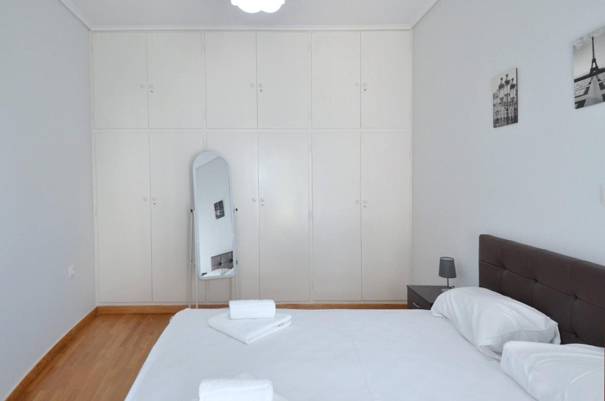 A Spacious Minimal Apatment At Chalandri Atena Exterior foto