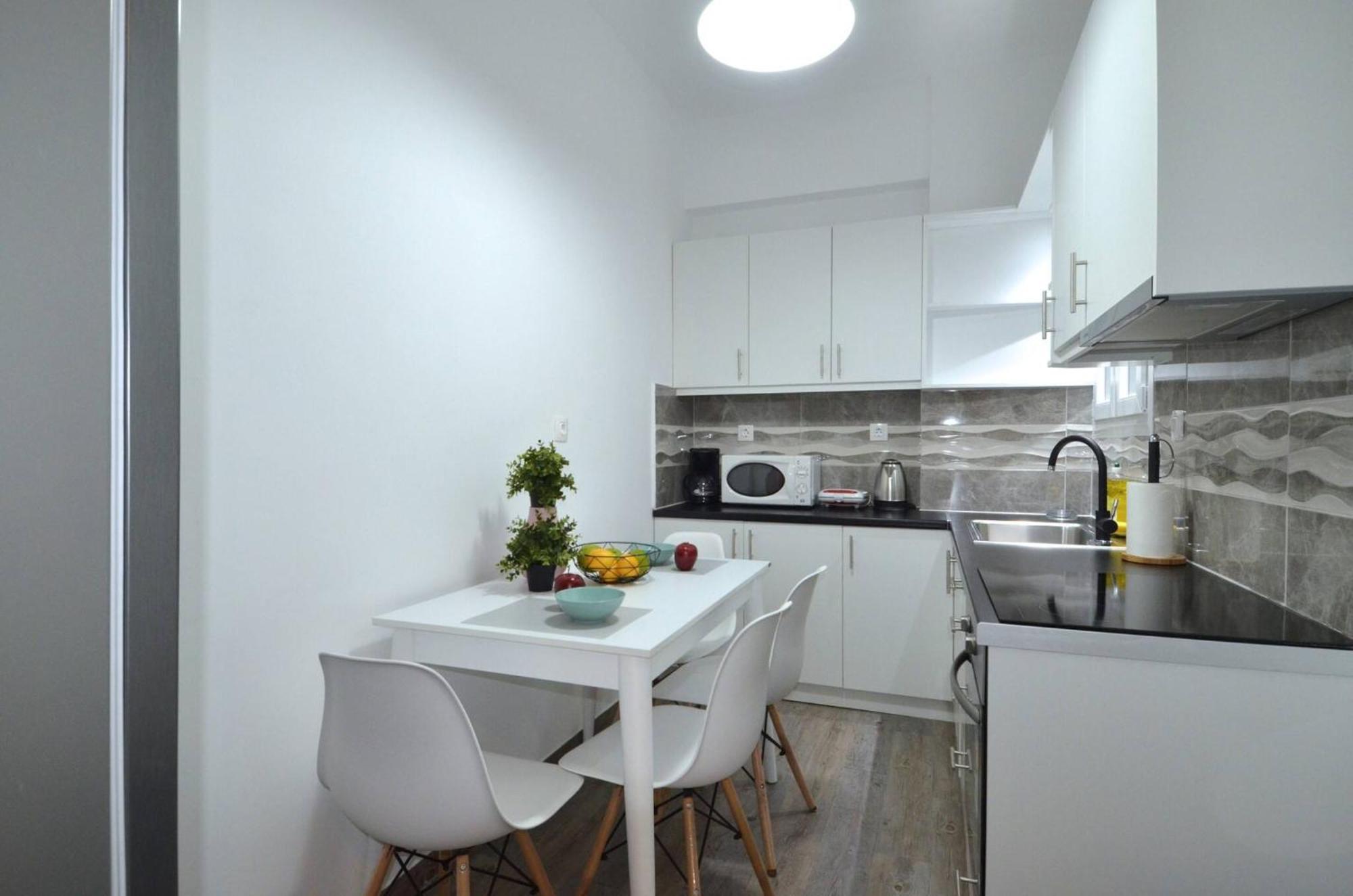 A Spacious Minimal Apatment At Chalandri Atena Exterior foto